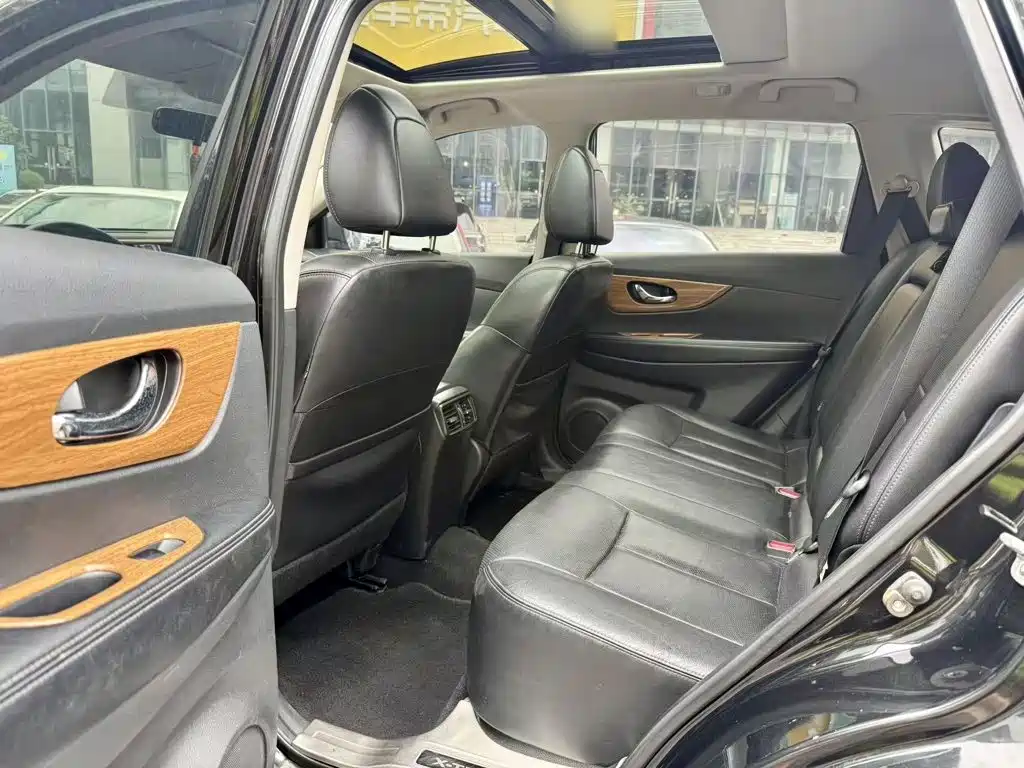 Nissan X-Trail 2016 — фото 10