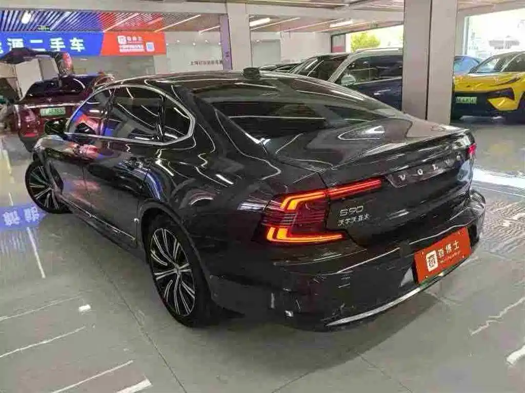 Volvo S90 PHEV 2021 — фото 8