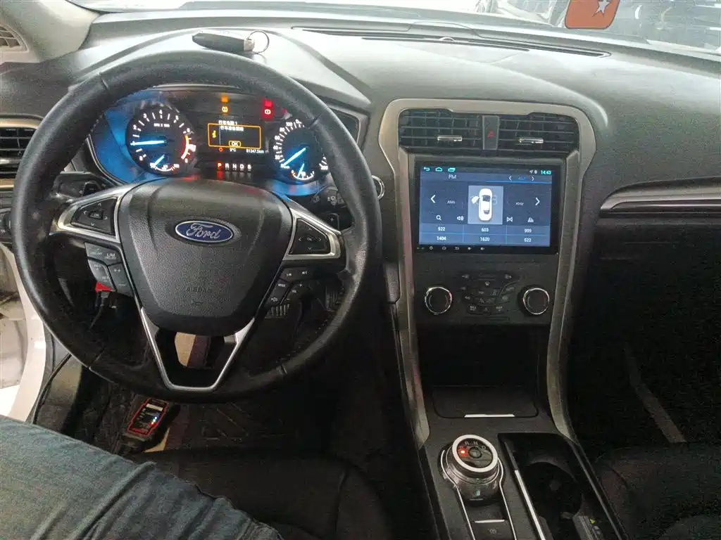 Ford Mondeo 2018 — фото 10