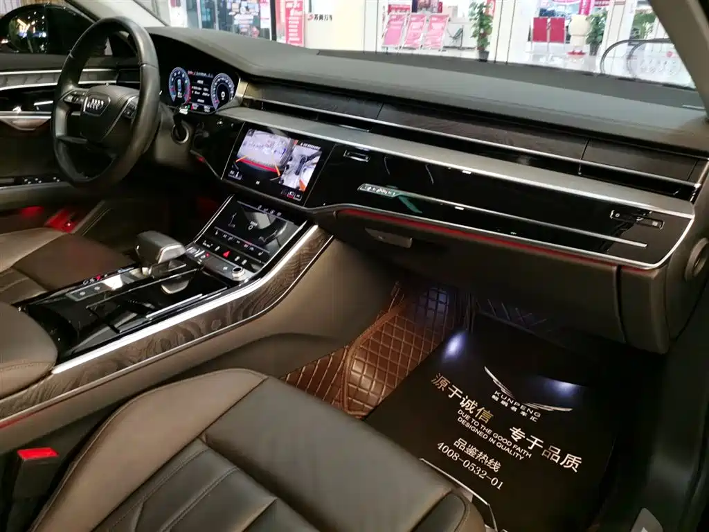 Audi A8 2018 — фото 15