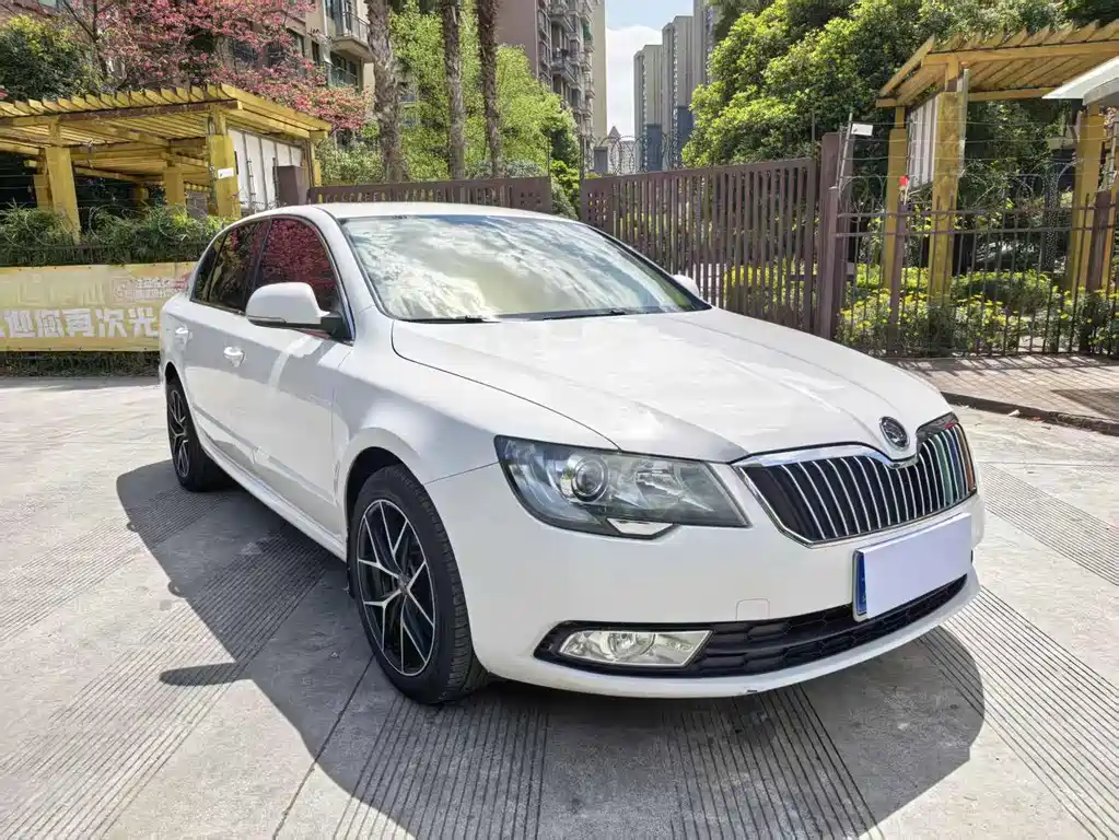 Skoda Superb 2016 — фото 2