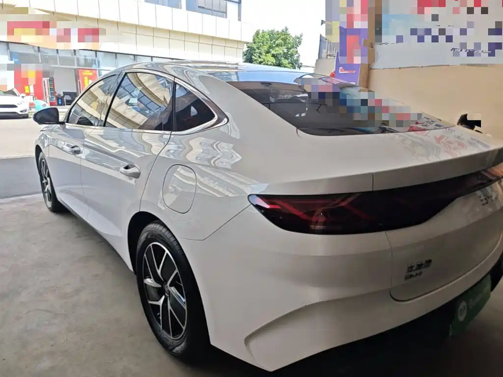 BYD Qin L 2025 — фото 23
