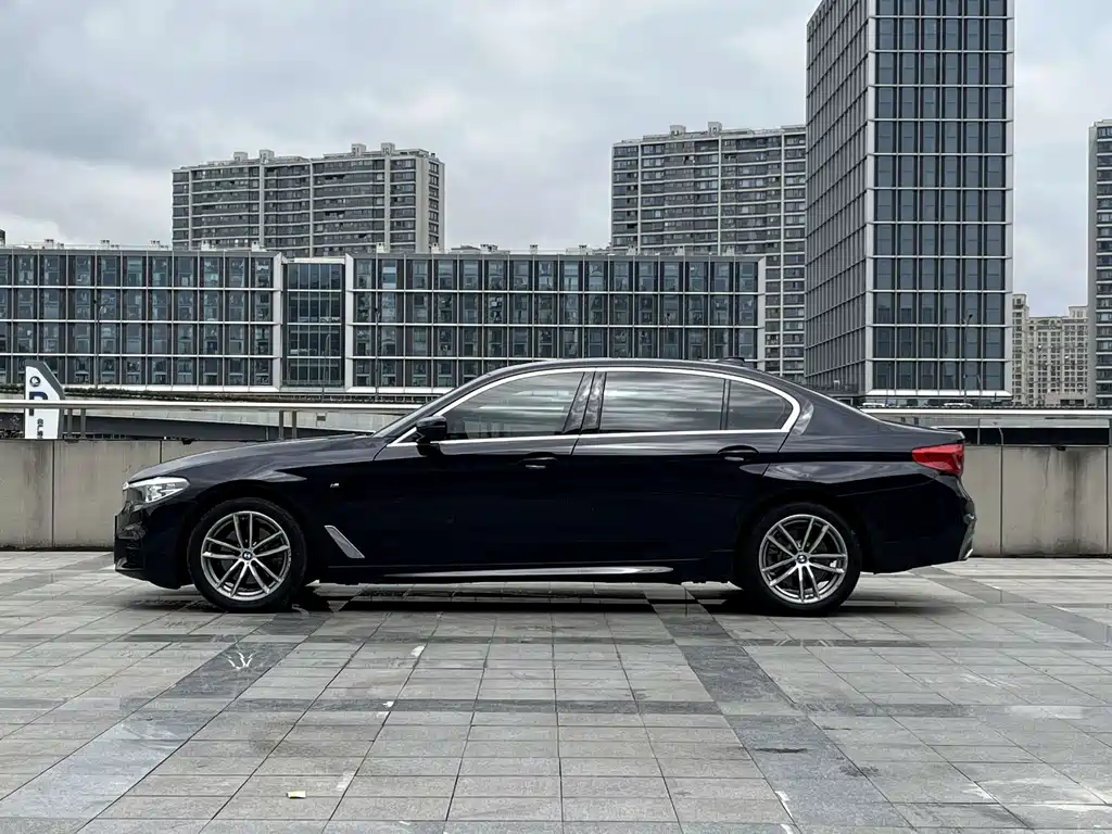 BMW 5 Series 2020