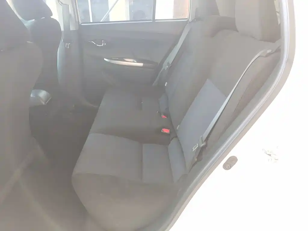 Toyota Yaris L 2016 — фото 17