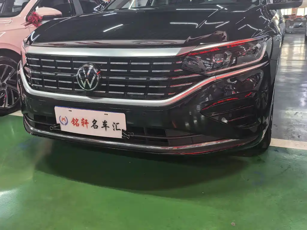 Volkswagen Passat 2023
