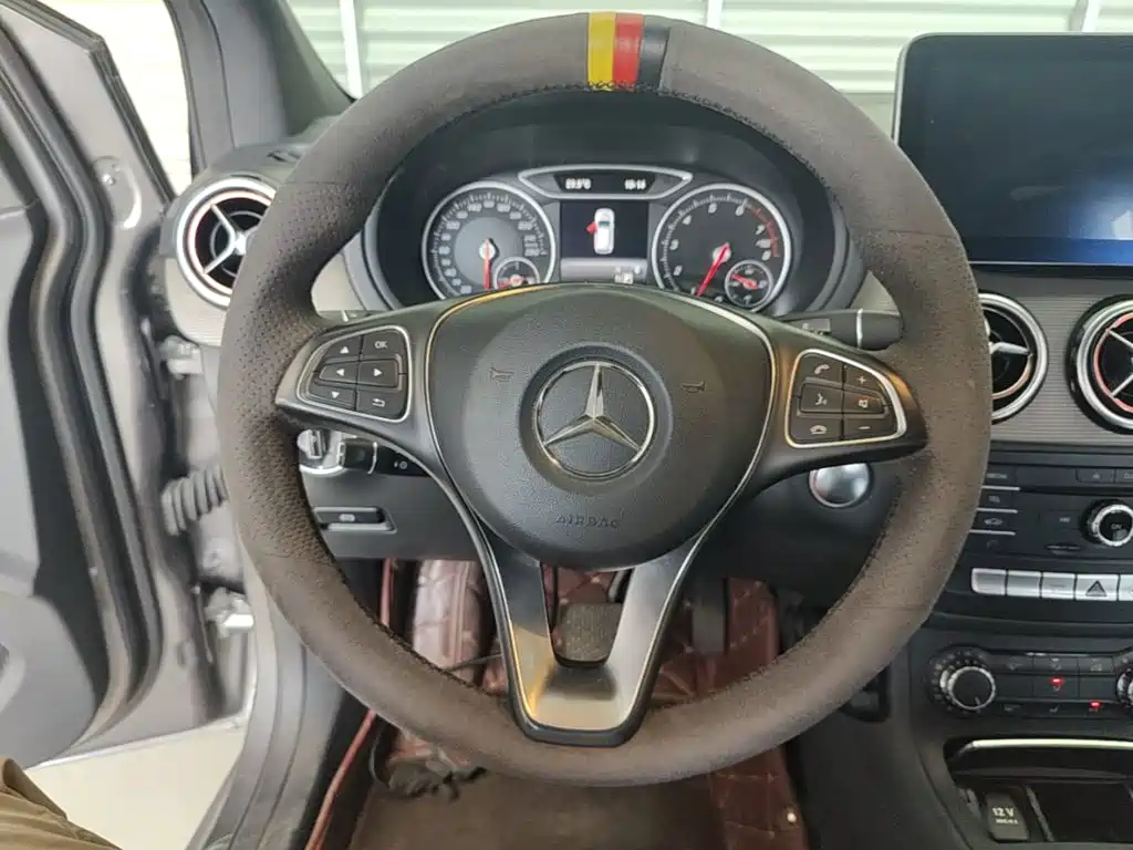 Mercedes-Benz B-Class 2017 — фото 11