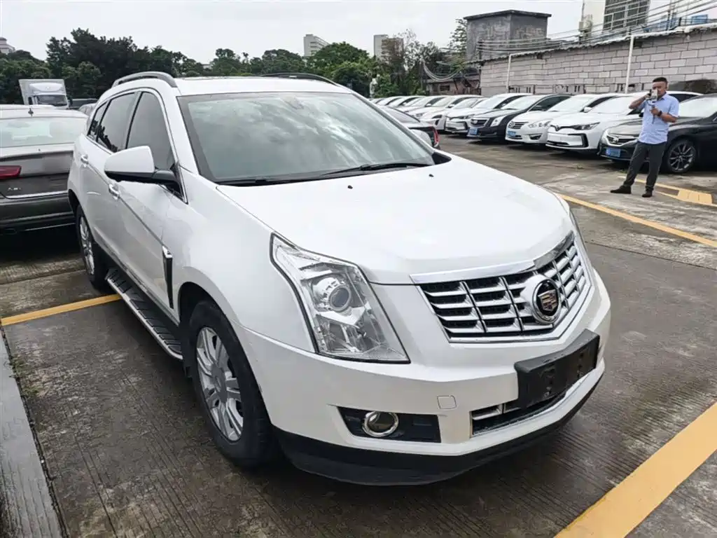 Cadillac SRX 2015 — фото 4