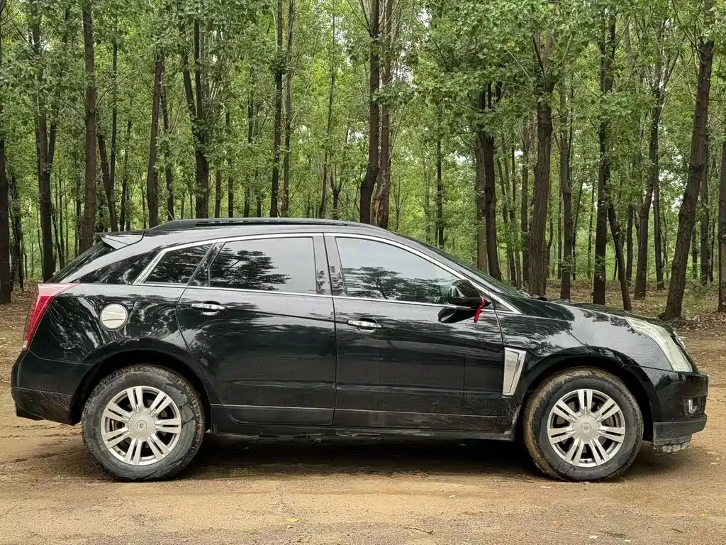 Cadillac SRX 2015 — фото 3