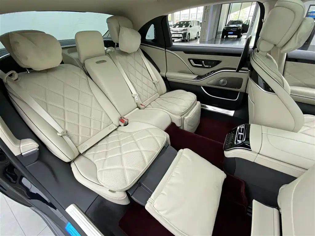 Mercedes-Benz S-Class 2024 — фото 12