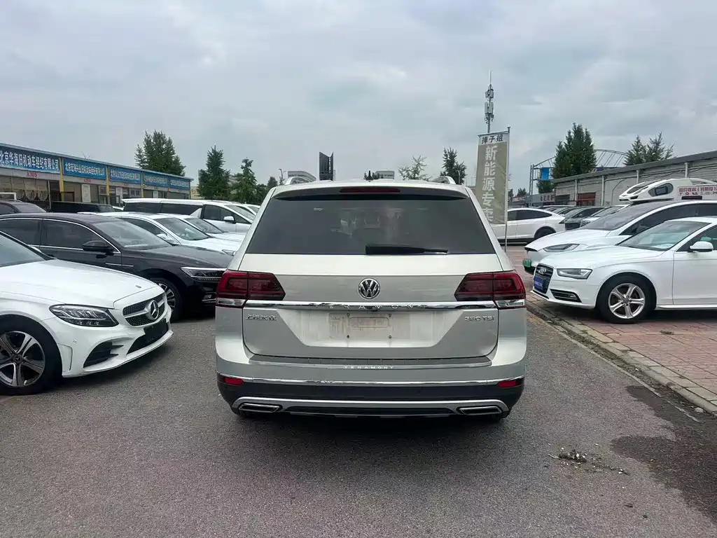 Volkswagen Teramont 2018 — фото 10