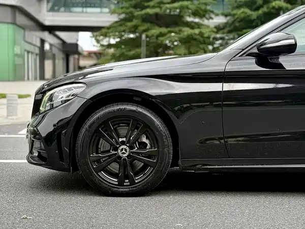 Mercedes-Benz C-Class 2019