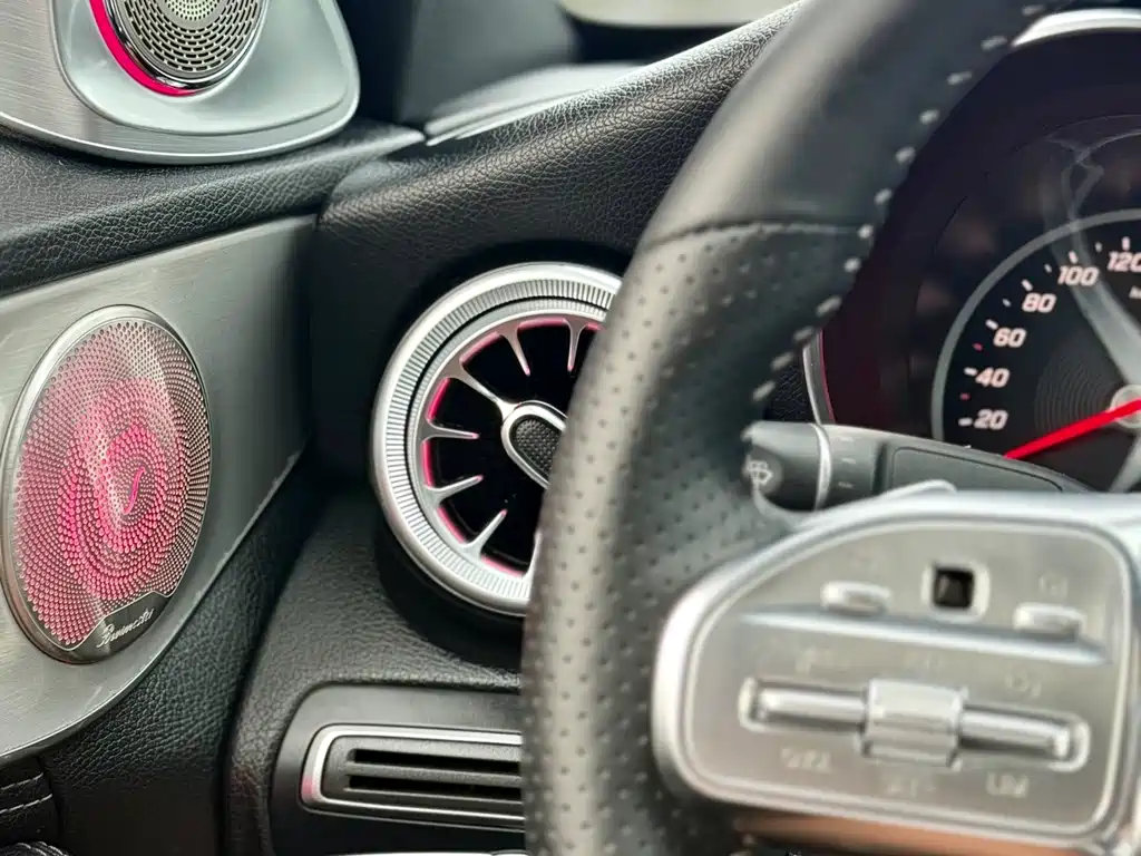 Mercedes-Benz C-Class 2019 — фото 16