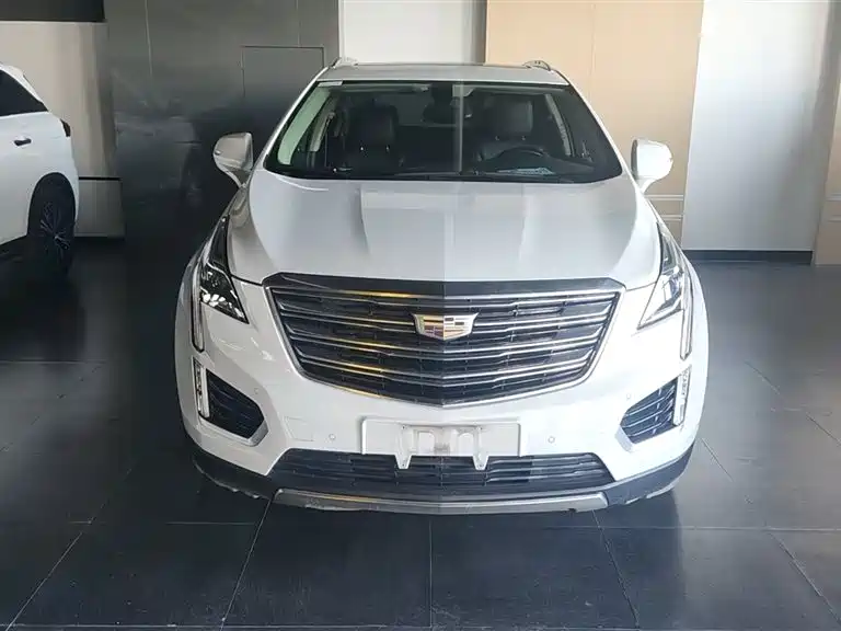 Cadillac XT5 2018 — фото 4