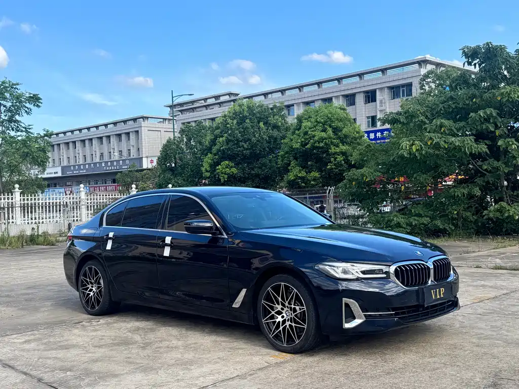 BMW 5 Series 2023