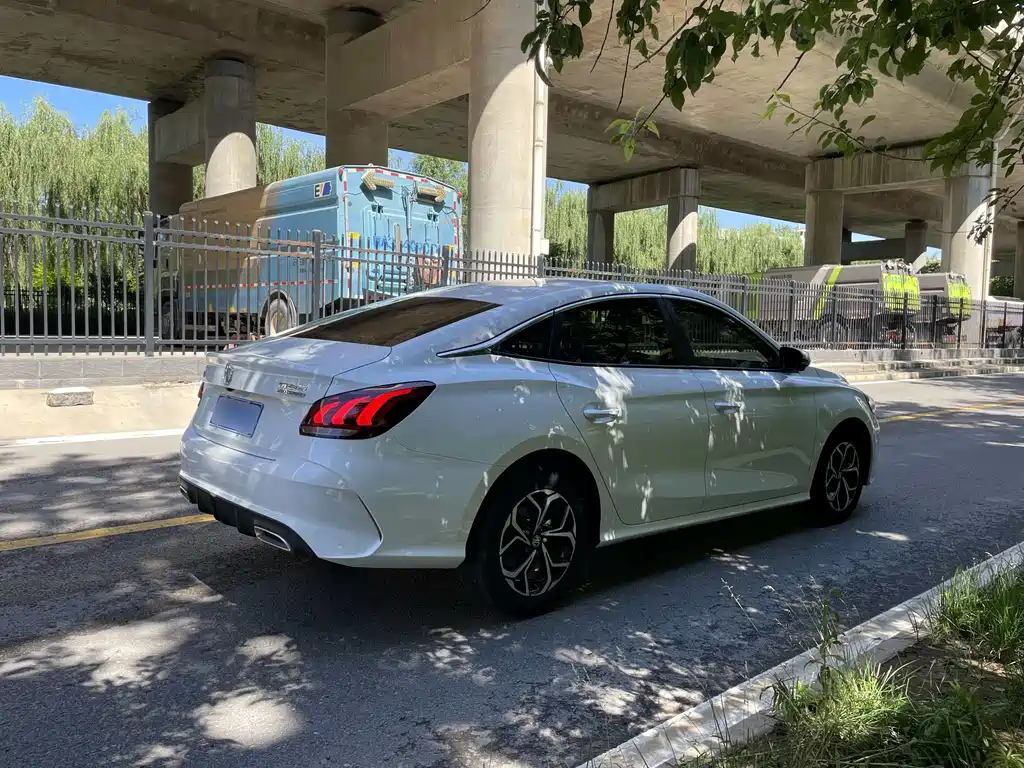 MG 5 2022