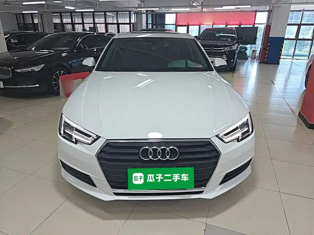 Audi A4L 2017