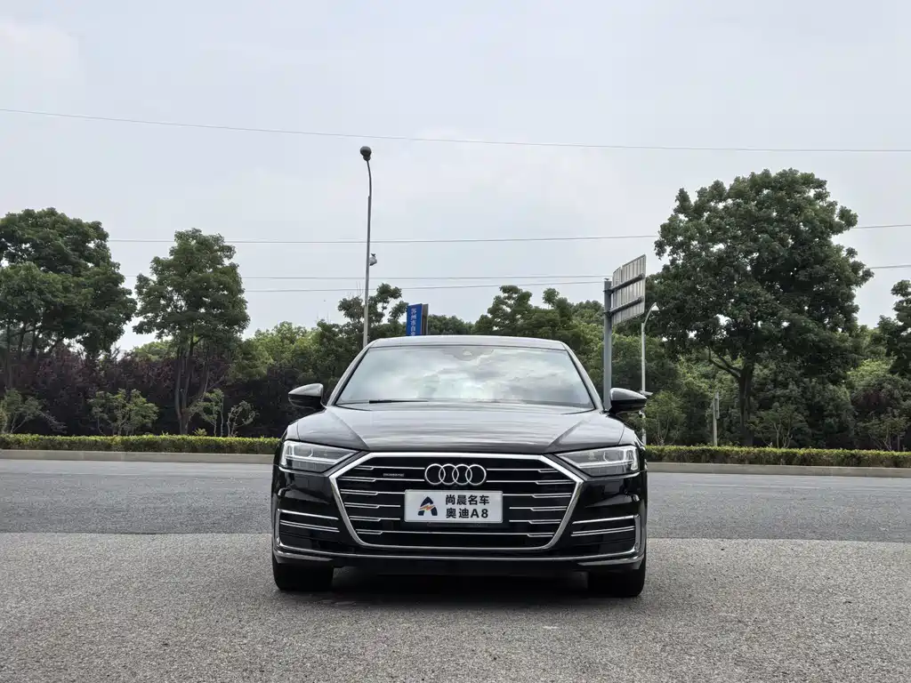 Audi A8 2019 — фото 2