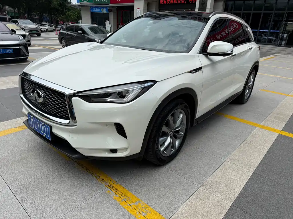 Infiniti QX50 2021