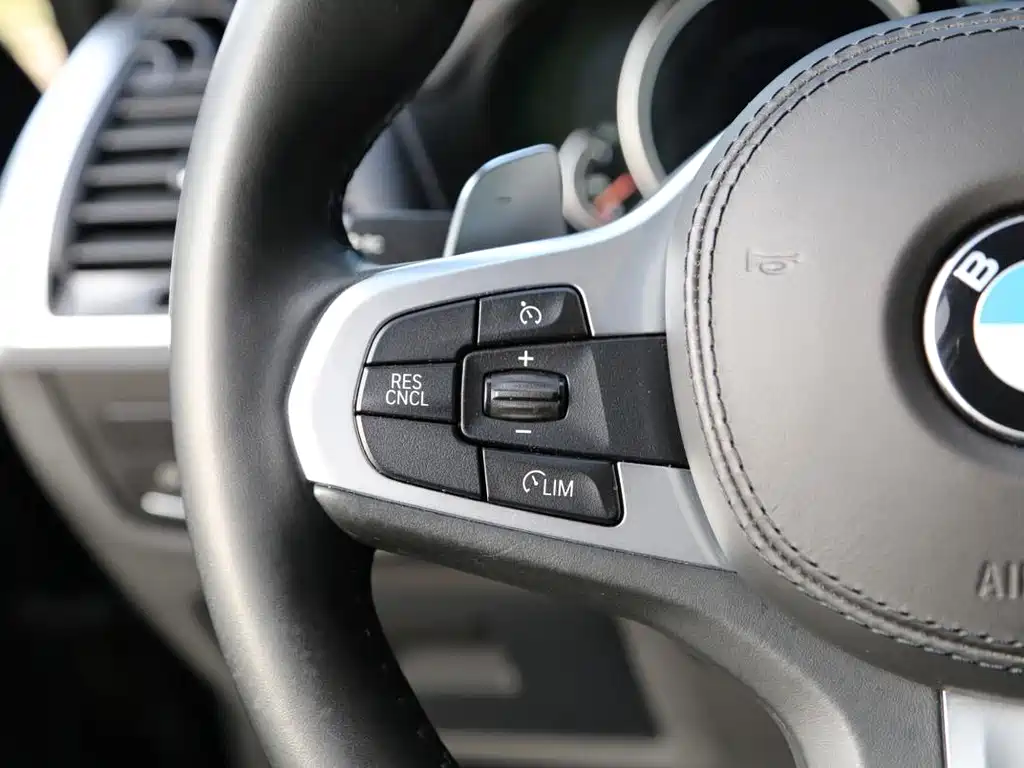 BMW X3 2019 — фото 11
