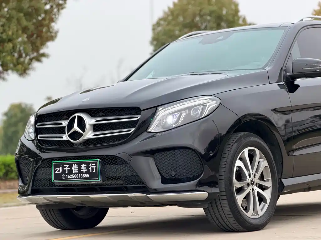 Mercedes-Benz GLE 2017 — фото 15