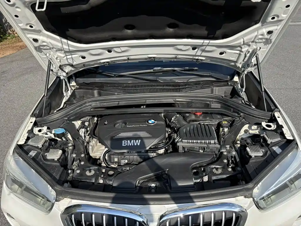 BMW X1 2016 — фото 11