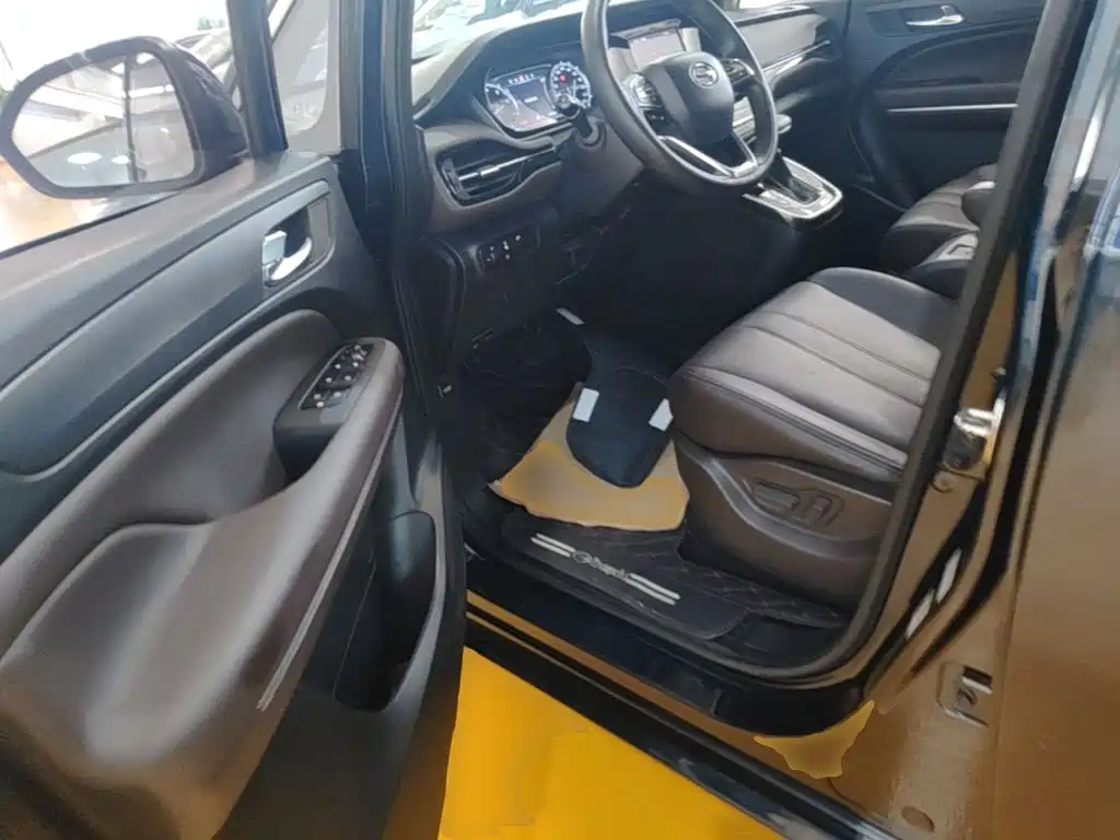 GAC Motor Trumpchi M6 2020 — фото 13