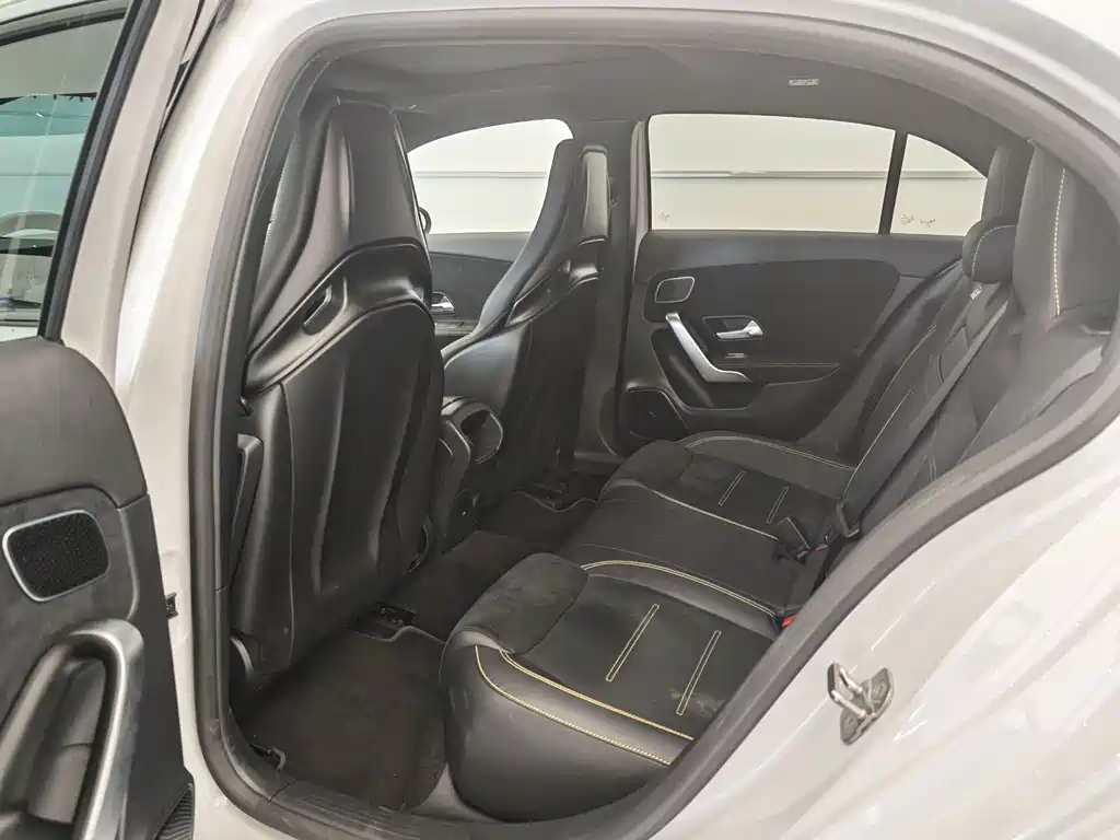 Mercedes-Benz A-Class AMG 2024 — фото 11