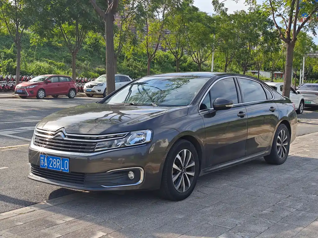 Citroën C6 2018 — фото 1