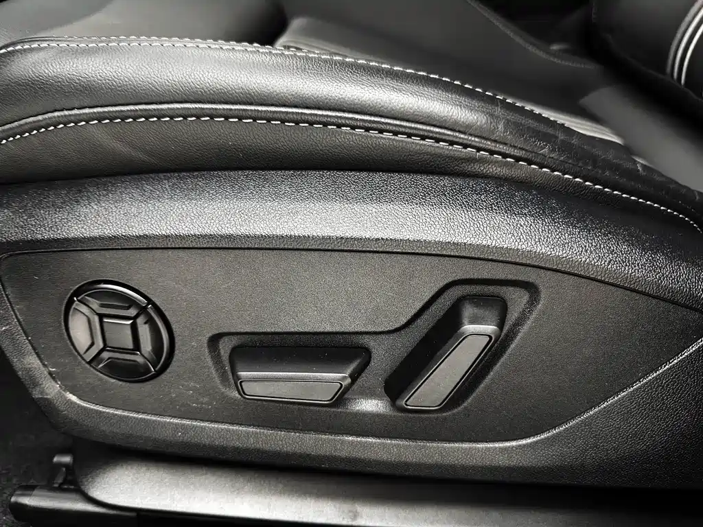 Audi A3 2023 — фото 19