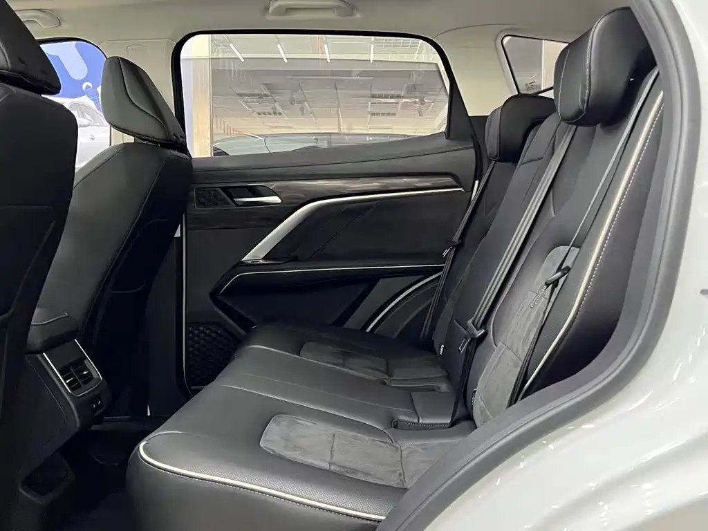 Haval H6 2023 — фото 10