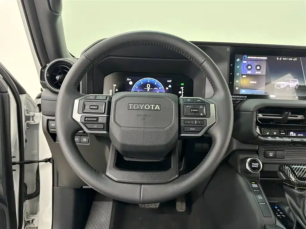 Toyota Prado 2025 — фото 16