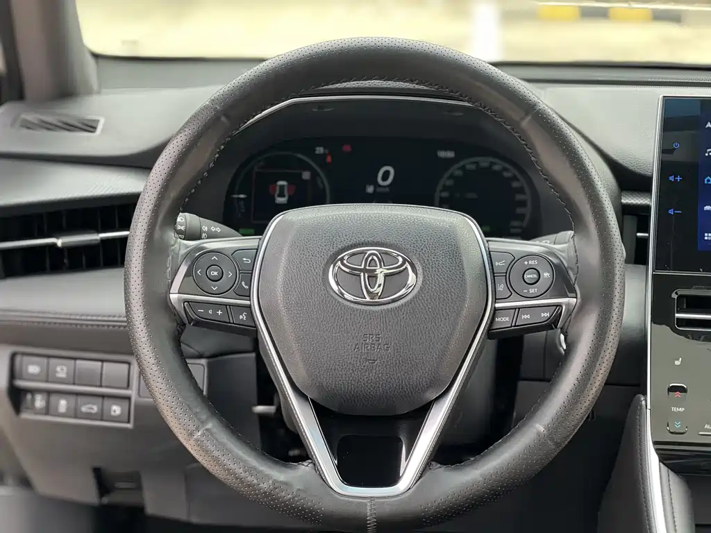 Toyota Avalon 2023 — фото 17