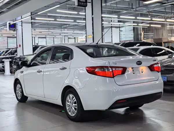 Kia K2 2014