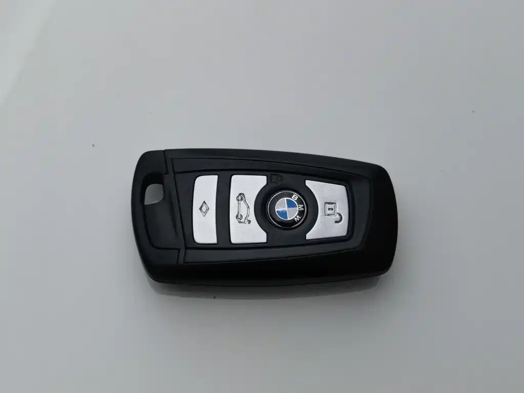 BMW 5 Series 2013 — фото 19