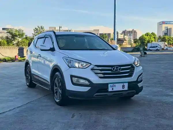Hyundai Santa Fe 2014