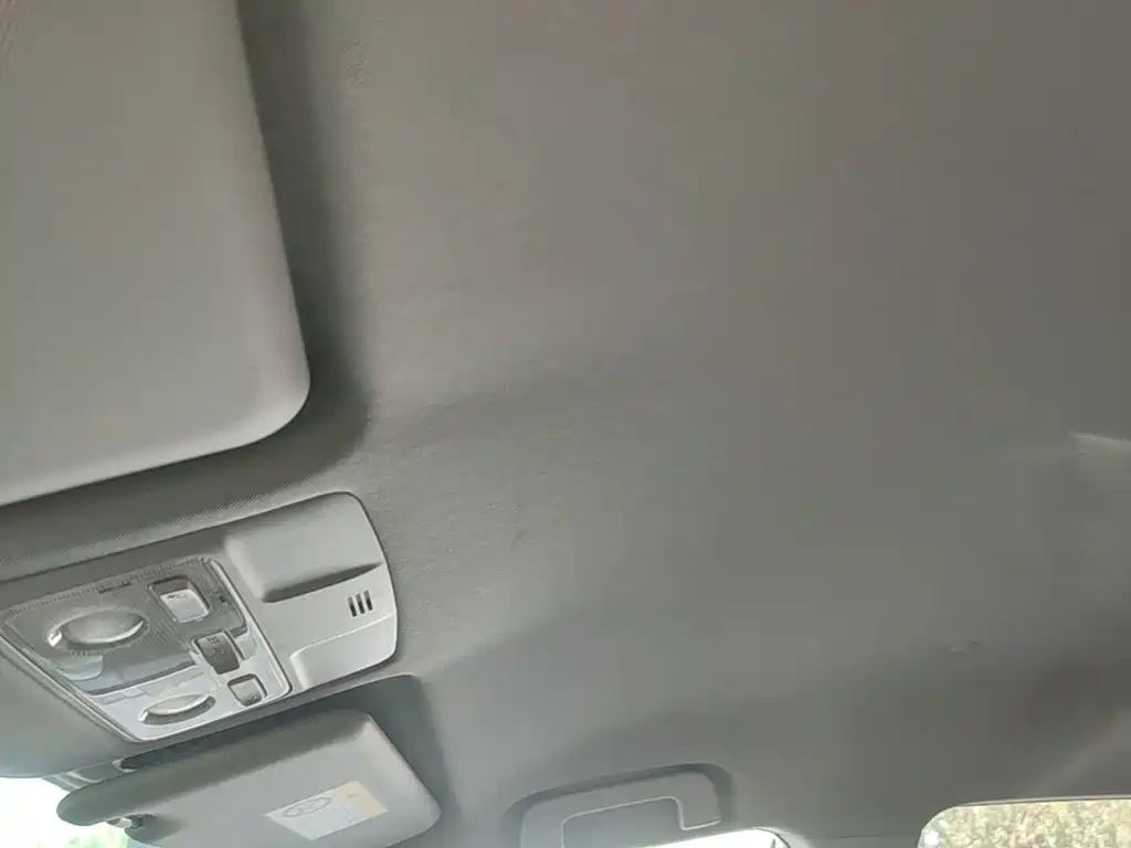 Toyota RAV4 2017 — фото 18