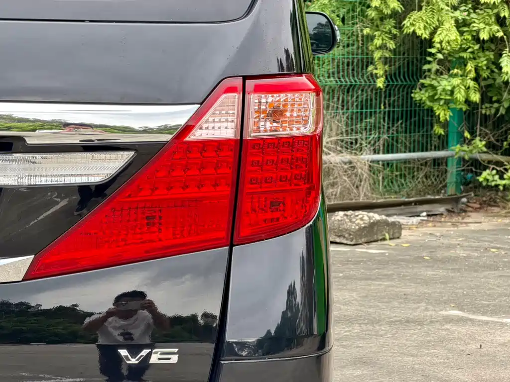 Toyota Alphard 2012 — фото 8
