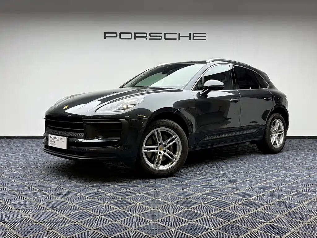 Porsche Macan 2023 — фото 1