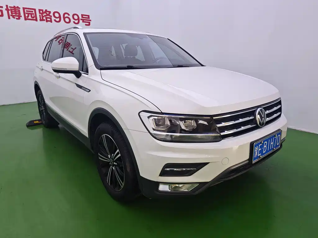 Volkswagen Tiguan L 2021 — фото 3