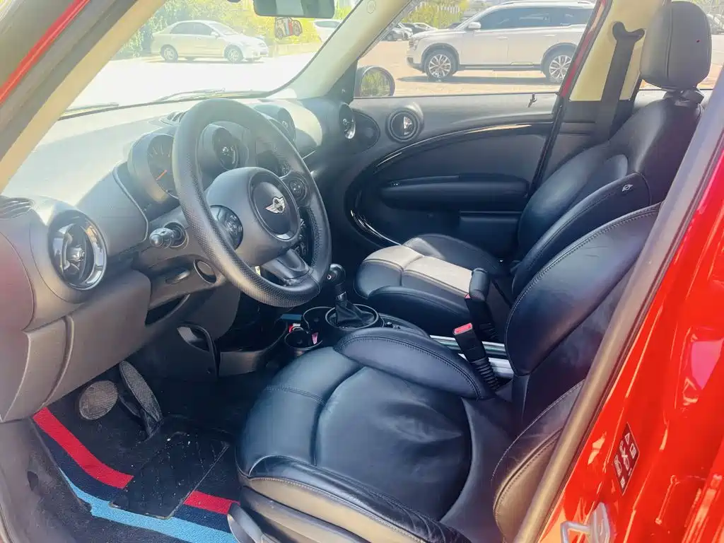 MINI Countryman 2016