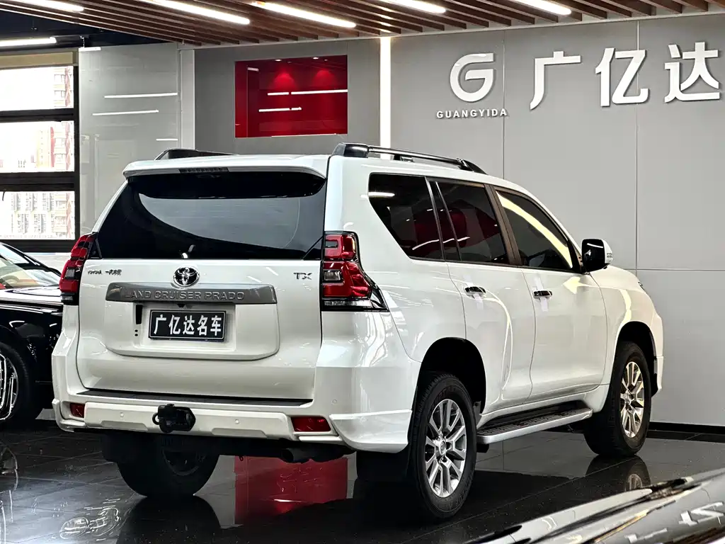 Toyota Prado 2020 — фото 24