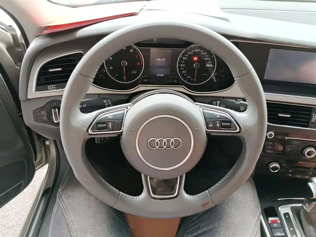 Audi A4L 2015 — фото 11