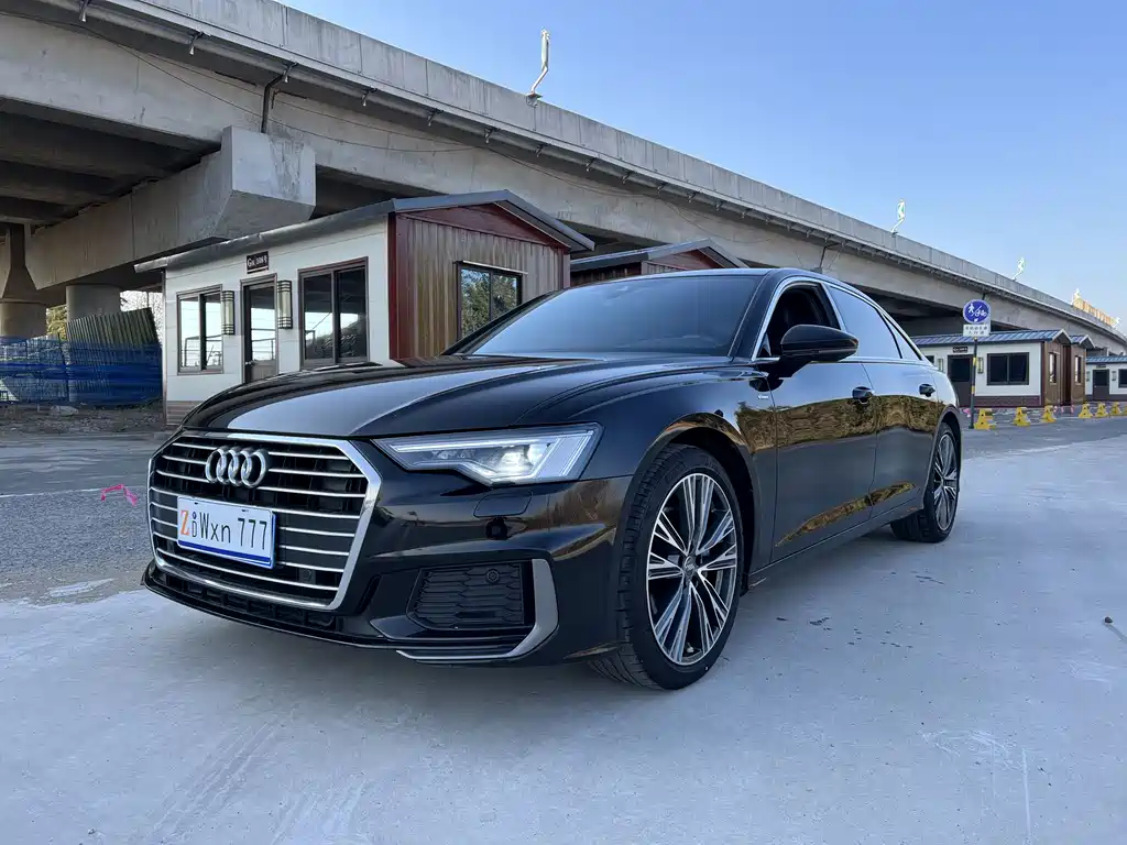 Audi A6L 2021 — фото 1