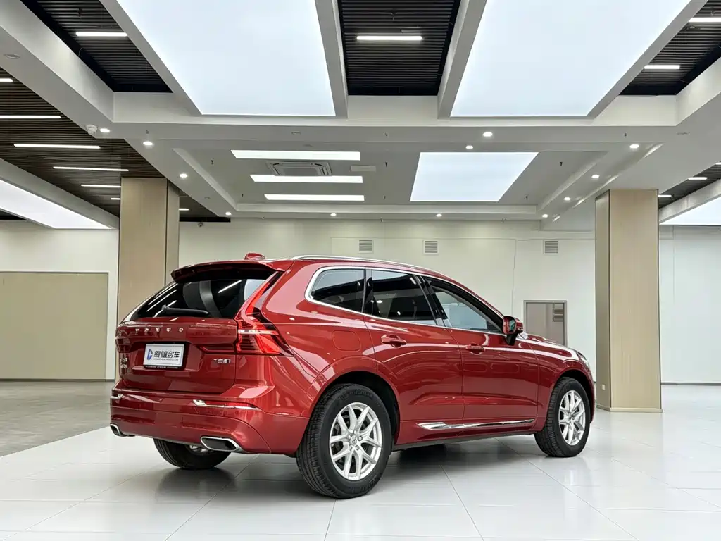 Volvo XC60 2020 — фото 13