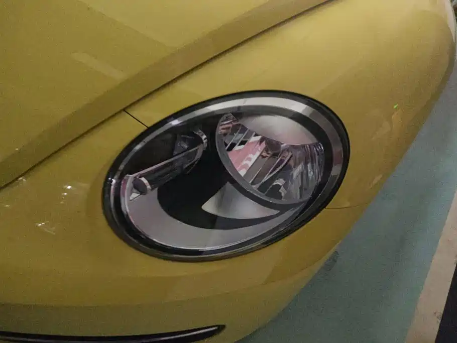 Volkswagen Beetle 2014