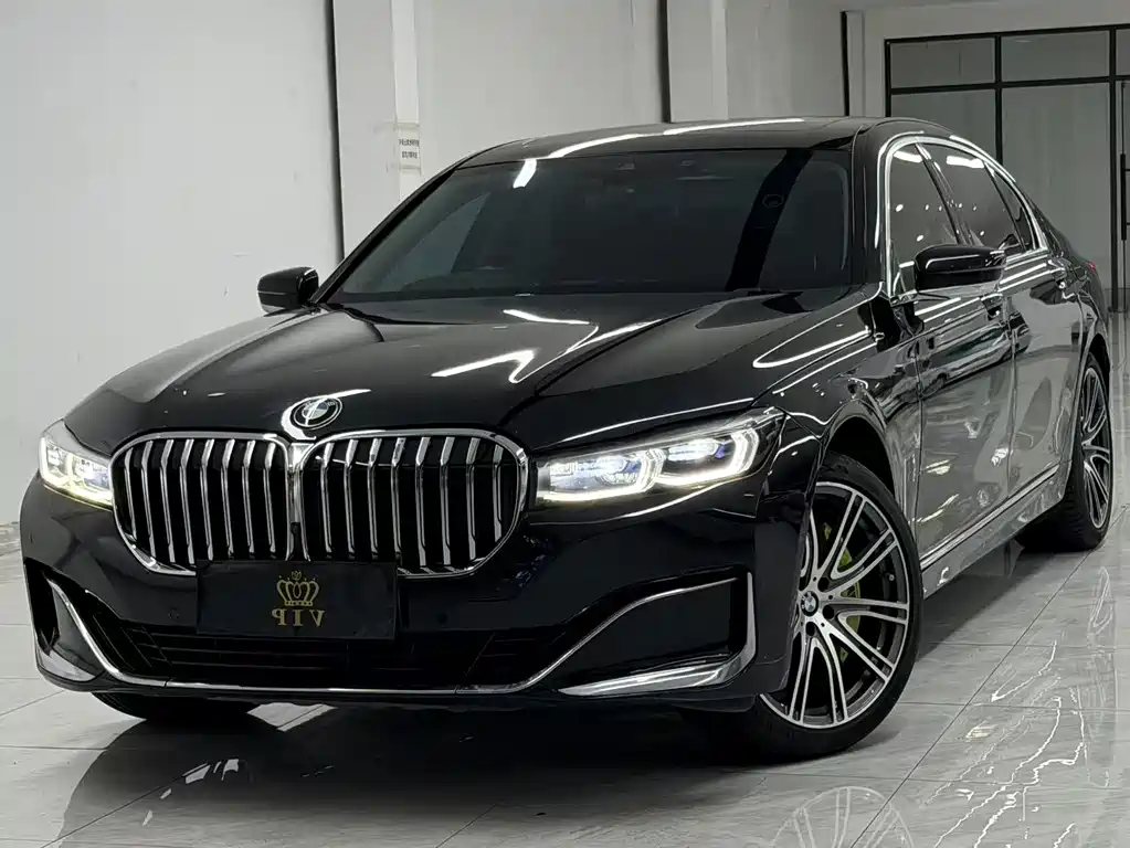 BMW 7 Series 2020 — фото 1