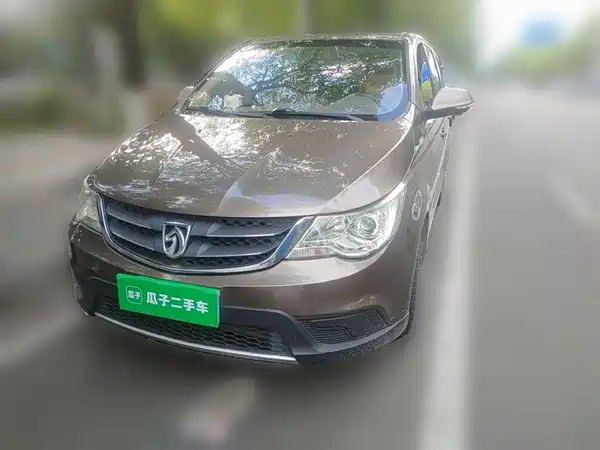 Baojun 730 2015