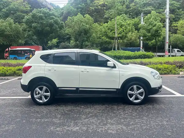 Nissan Qashqai 2015