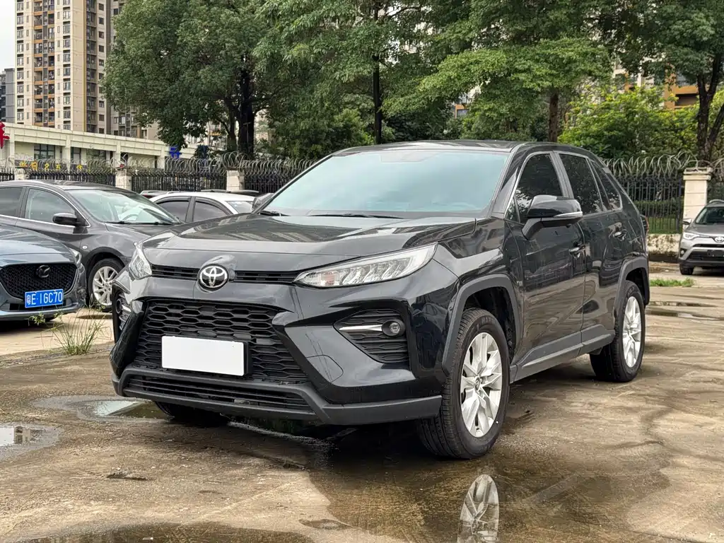 Toyota Wildlander 2023 — фото 1