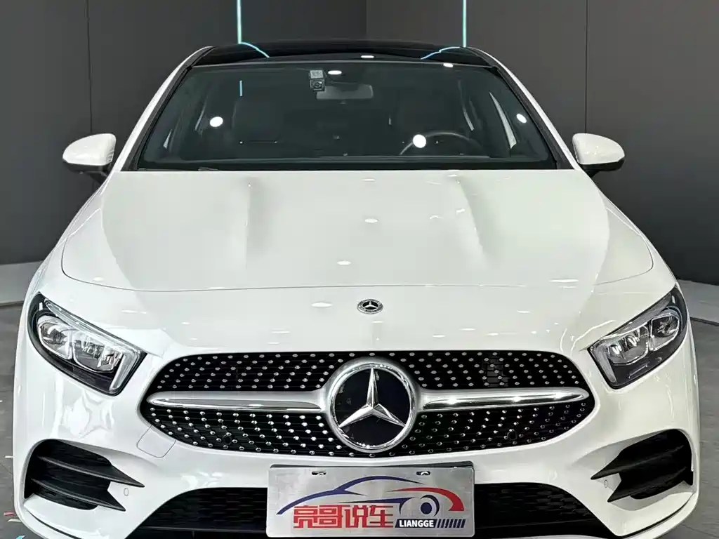 Mercedes-Benz A-Class 2022 — фото 2